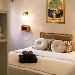 Apartment Walls *