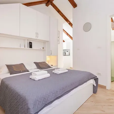 Walls Appartement *